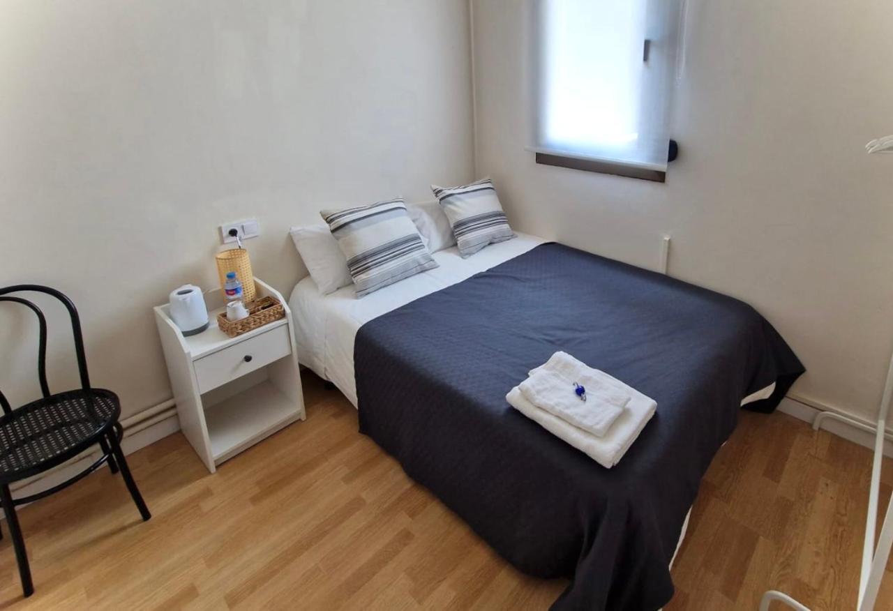 Barcelona Pr Guesthouse إل برات ذي يوبريغات الغرفة الصورة